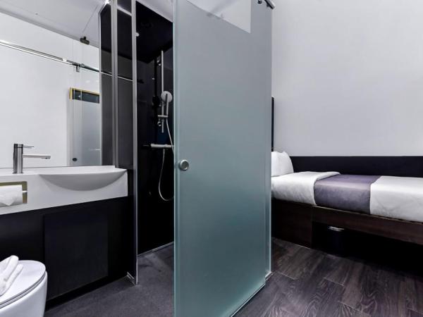 The Z Hotel Holborn : photo 2 de la chambre hébergement double intérieur z (sans fenêtre)