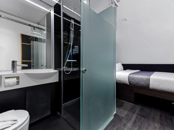 The Z Hotel Holborn : photo 3 de la chambre hébergement lit queen-size intérieur z (sans fenêtre)