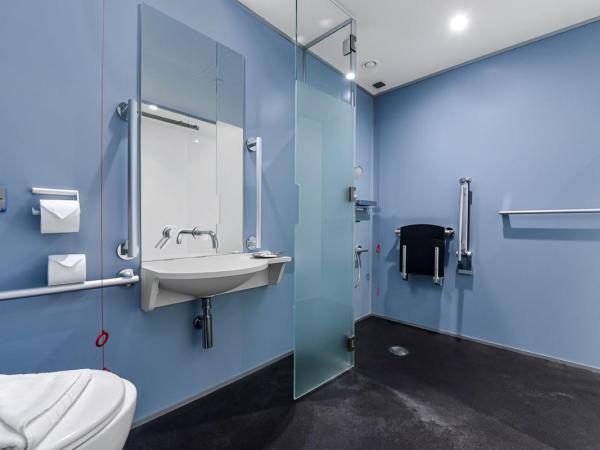 The Z Hotel Holborn : photo 4 de la chambre chambre lit queen-size - accessible aux personnes à mobilité réduite