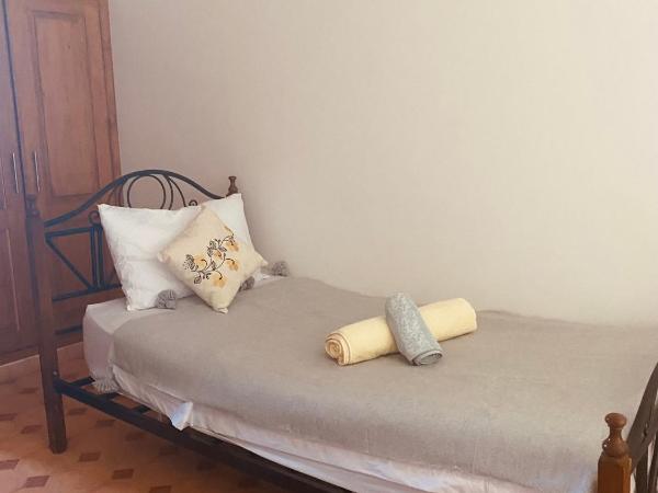 Villa Apollonia - Blissful Garden Paradise with Pool nestled in Nature : photo 2 de la chambre chambre familiale - vue sur jardin