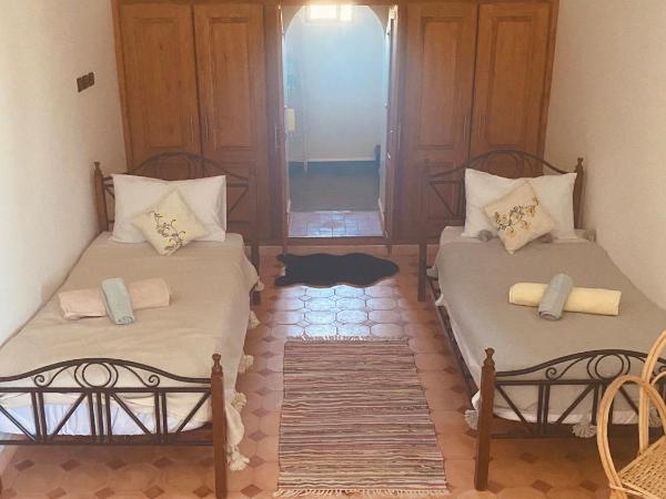 Villa Apollonia - Blissful Garden Paradise with Pool nestled in Nature : photo 1 de la chambre chambre familiale - vue sur jardin