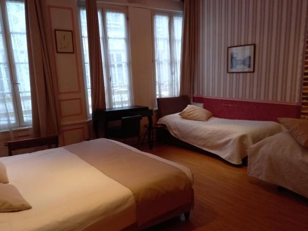 Brit Hotel Comtes De Champagne - Troyes Centre Historique : photo 2 de la chambre chambre familiale