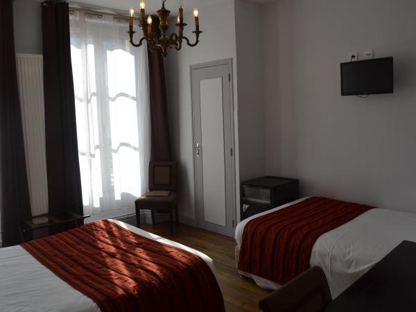 Brit Hotel Comtes De Champagne - Troyes Centre Historique : photo 1 de la chambre chambre triple - annexe 