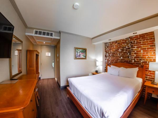 Hotel Chateau Bellevue : photo 6 de la chambre chambre supérieure lit queen-size