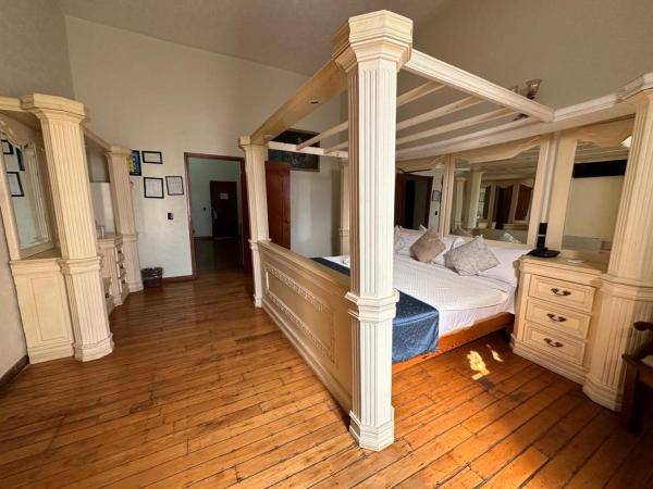 Hotel Frances : photo 4 de la chambre suite