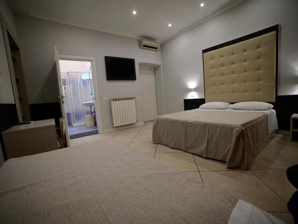 Hotel Demo' : photo 3 de la chambre chambre triple supérieure