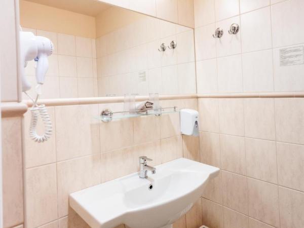 Hotel Estella Superior : photo 8 de la chambre chambre lits jumeaux standard