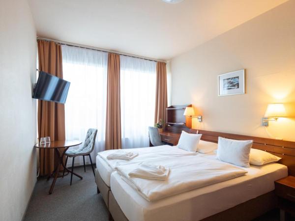 Hotel Estella Superior : photo 1 de la chambre chambre lits jumeaux standard