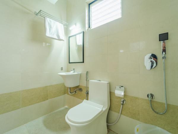 The Suites : photo 3 de la chambre chambre double ou lits jumeaux avec balcon