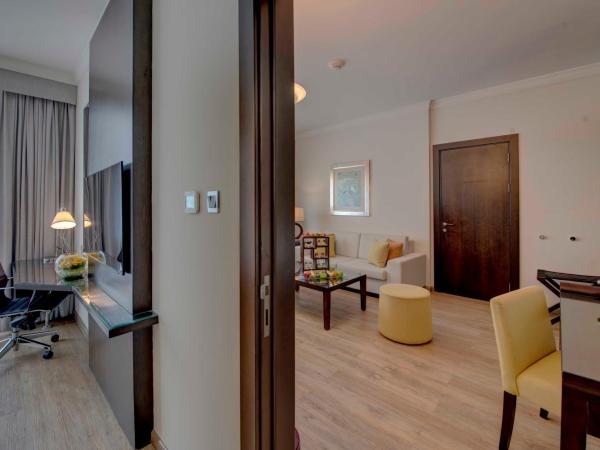 Media Rotana Dubai : photo 4 de la chambre suite 1 chambre