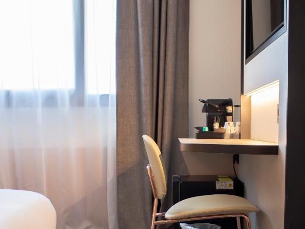 Brit Hotel Nantes La Beaujoire Parc Expo : photo 4 de la chambre chambre triple confort