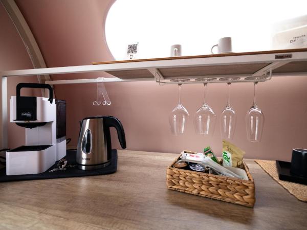 Tenuta Danesi - Bubble Room : photo 2 de la chambre suite lit queen-size avec baignoire spa