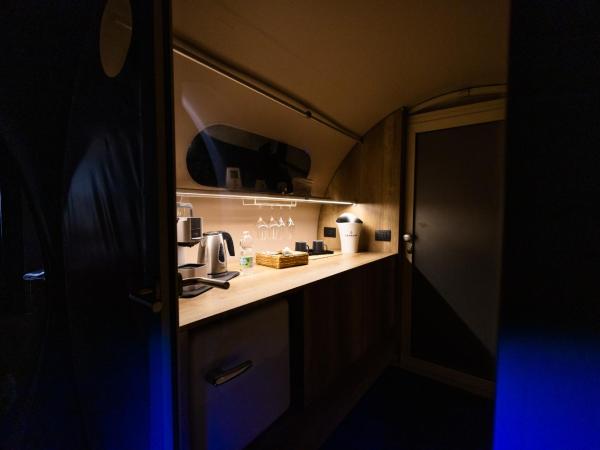 Tenuta Danesi - Bubble Room : photo 7 de la chambre suite lit queen-size avec baignoire spa