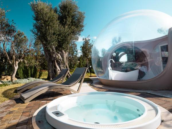 Tenuta Danesi - Bubble Room : photo 10 de la chambre suite lit queen-size avec baignoire spa