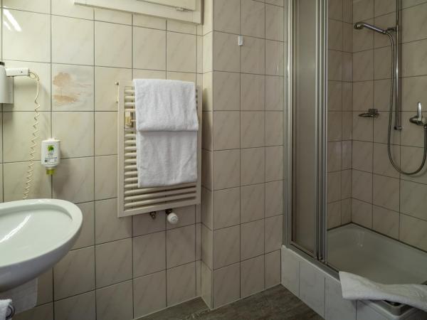 dala Hotel & Apartments : photo 2 de la chambre chambre double ou lits jumeaux Économique