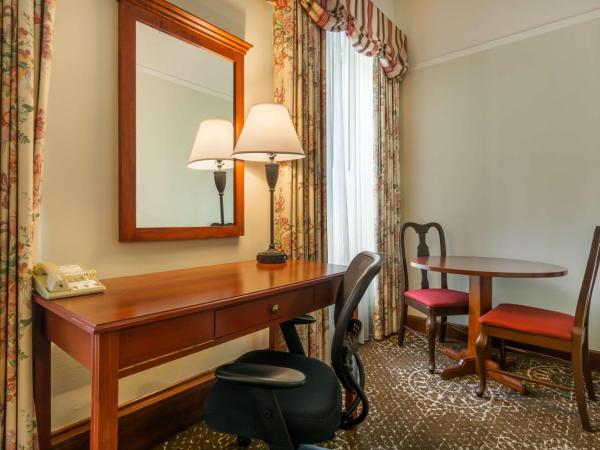 Best Western Plus Pioneer Square Hotel Downtown : photo 5 de la chambre chambre lit king-size deluxe - vue sur ville