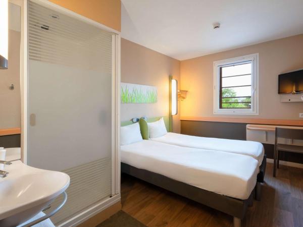Ibis Budget Manosque Cadarache : photo 4 de la chambre chambre lits jumeaux