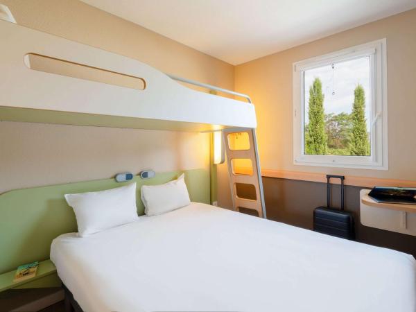 Ibis Budget Manosque Cadarache : photo 3 de la chambre chambre triple