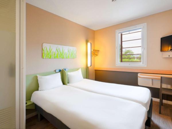 Ibis Budget Manosque Cadarache : photo 5 de la chambre chambre lits jumeaux