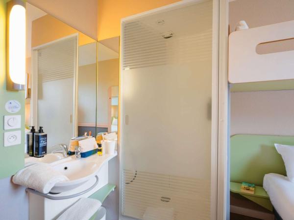 Ibis Budget Manosque Cadarache : photo 4 de la chambre chambre triple