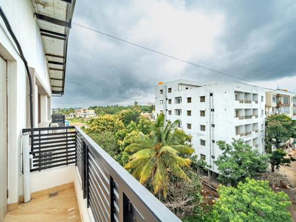 Seasons Suites Bommasandra : photo 6 de la chambre studio avec balcon