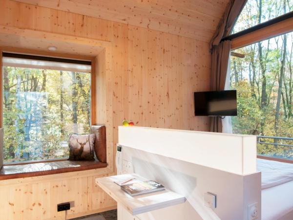 V-Hotel : photo 6 de la chambre cabane dans les arbres