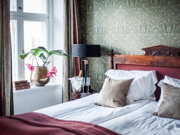 Hotel Eggers : photo 8 de la chambre chambre double supérieure - vue sur ville