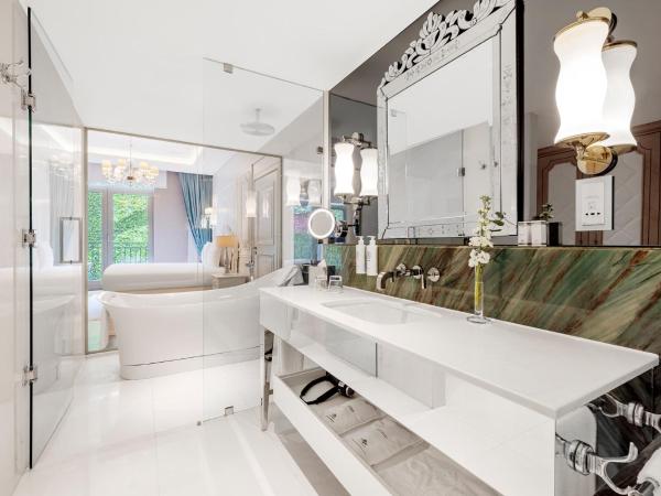 CVK Park Bosphorus Hotel Istanbul : photo 6 de la chambre chambre deluxe double ou lits jumeaux