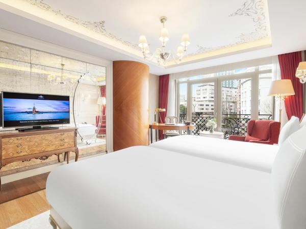 CVK Park Bosphorus Hotel Istanbul : photo 4 de la chambre chambre double ou lits jumeaux supérieure avec vue sur ville