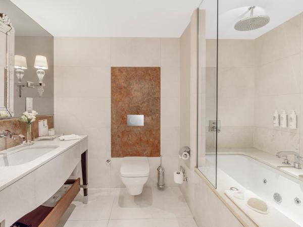 CVK Park Bosphorus Hotel Istanbul : photo 6 de la chambre chambre double ou lits jumeaux exécutive - vue sur ville