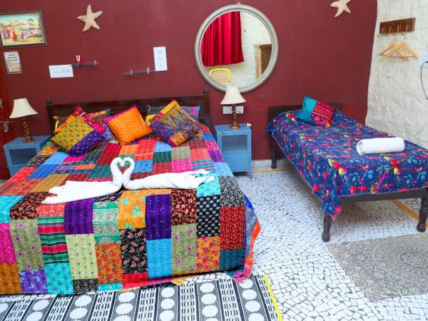 Jodhpur Heritage Haveli Guest House : photo 4 de la chambre king room fort view with balcony