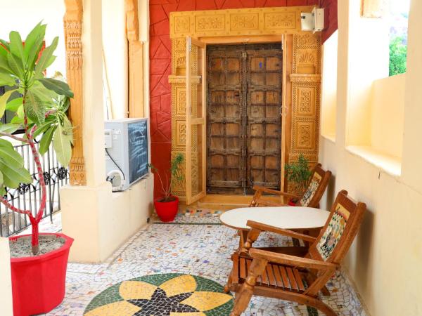 Jodhpur Heritage Haveli Guest House : photo 9 de la chambre king room fort view with balcony