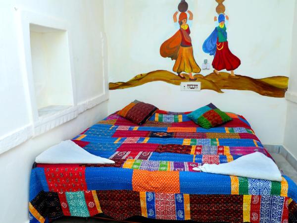 Jodhpur Heritage Haveli Guest House : photo 1 de la chambre chambre familiale