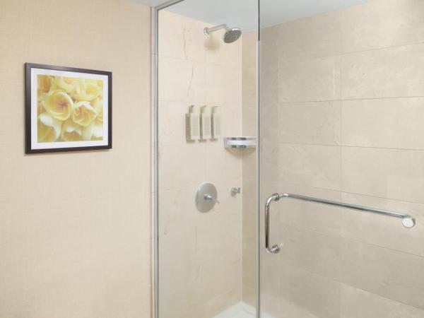 Hilton Waikiki Beach : photo 7 de la chambre chambre lit king-size deluxe - vue sur océan