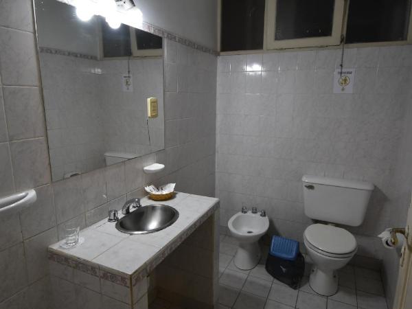 Hotel Plaza : photo 5 de la chambre chambre quadruple standard