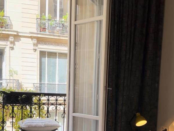 Beausejour Ranelagh : photo 7 de la chambre chambre double supérieure avec balcon