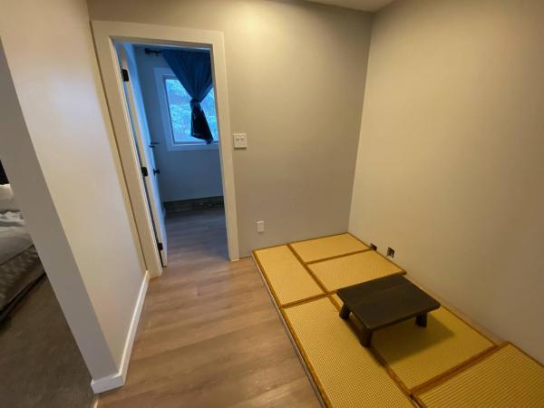 Close To Whyte University New Reno King : photo 6 de la chambre maison de vacances