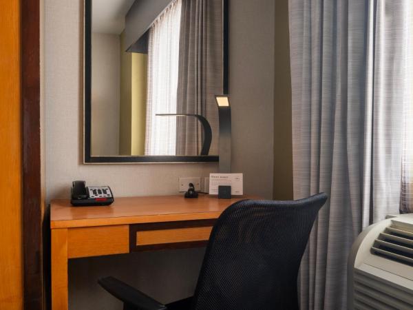 Holiday Inn Express - Times Square, an IHG Hotel : photo 4 de la chambre chambre double avec 2 lits doubles - non-fumeurs