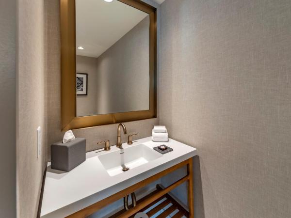 Omni Oklahoma City Hotel : photo 7 de la chambre suite lit king-size