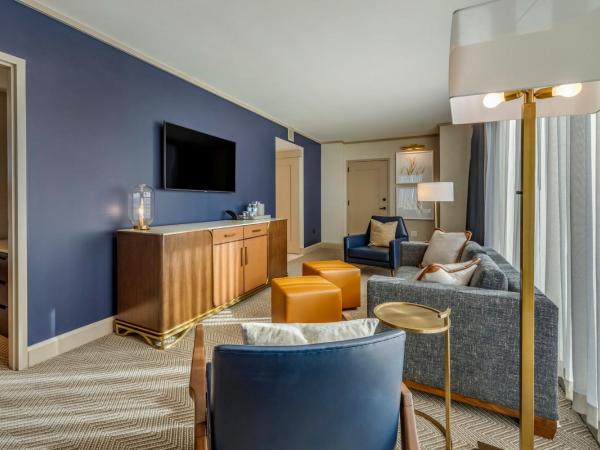 Omni Oklahoma City Hotel : photo 8 de la chambre suite lit king-size