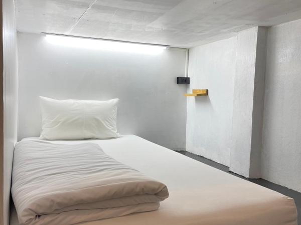 Ekanek Hostel : photo 6 de la chambre chambre lits jumeaux