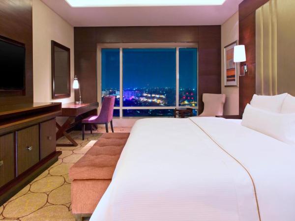 The Westin Chennai Velachery : photo 1 de la chambre suite présidentielle avec accès au salon exécutif