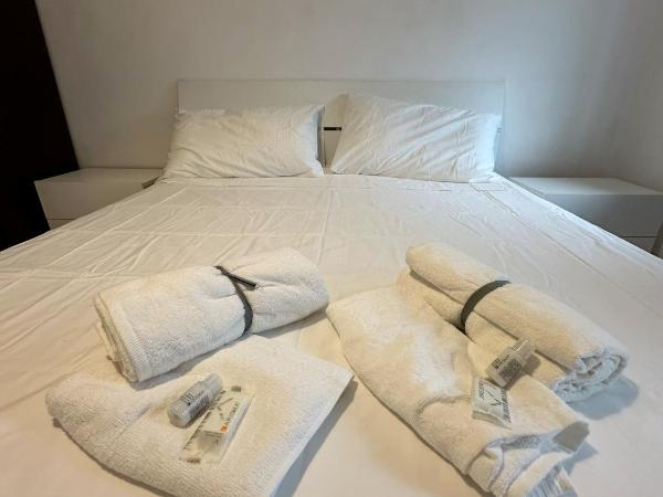 Affittacamere Torino - Private Rooms - h24 Self check-in : photo 2 de la chambre chambre double standard avec salle de bains commune