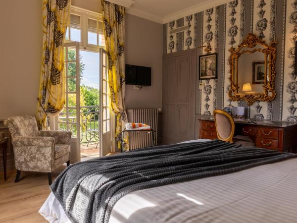 Castel Bois Marie, Maison d'hôtes : photo 2 de la chambre chambre double ou lits jumeaux deluxe - vue sur piscine