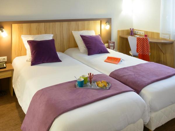 Brit Hotel Reims Croix Blandin : photo 1 de la chambre chambre lits jumeaux