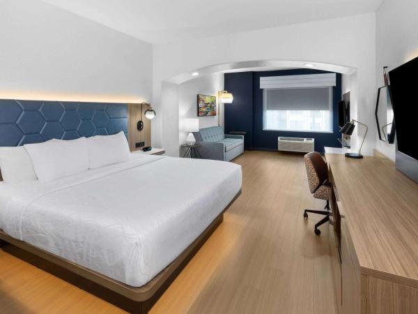 La Quinta by Wyndham San Antonio Northwest : photo 1 de la chambre chambre lit king-size exécutive avec canapé-lit