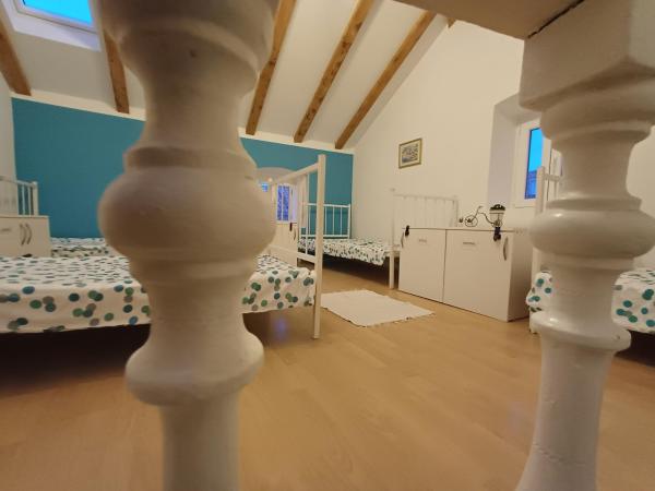 City Walls Hostel : photo 5 de la chambre lit dans dortoir mixte de 4 lits