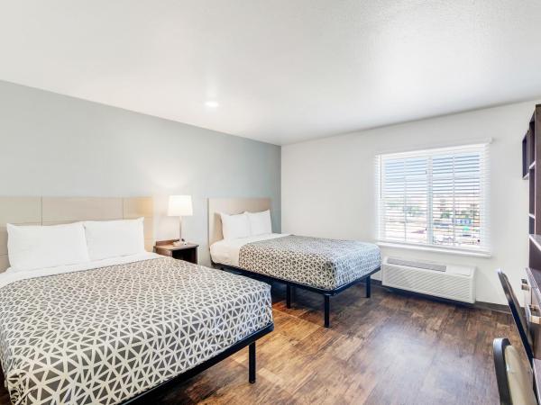 WoodSpring Suites Austin North I-35 : photo 4 de la chambre double suite with two double beds and tub - disability access/non smoking