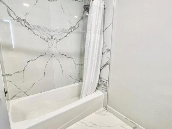 Nob Hill Motor Inn -Newly Updated Rooms! : photo 1 de la chambre chambre lit king-size deluxe - non-fumeurs 