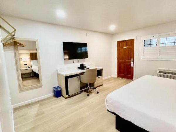 Nob Hill Motor Inn -Newly Updated Rooms! : photo 2 de la chambre chambre lit king-size deluxe - non-fumeurs 